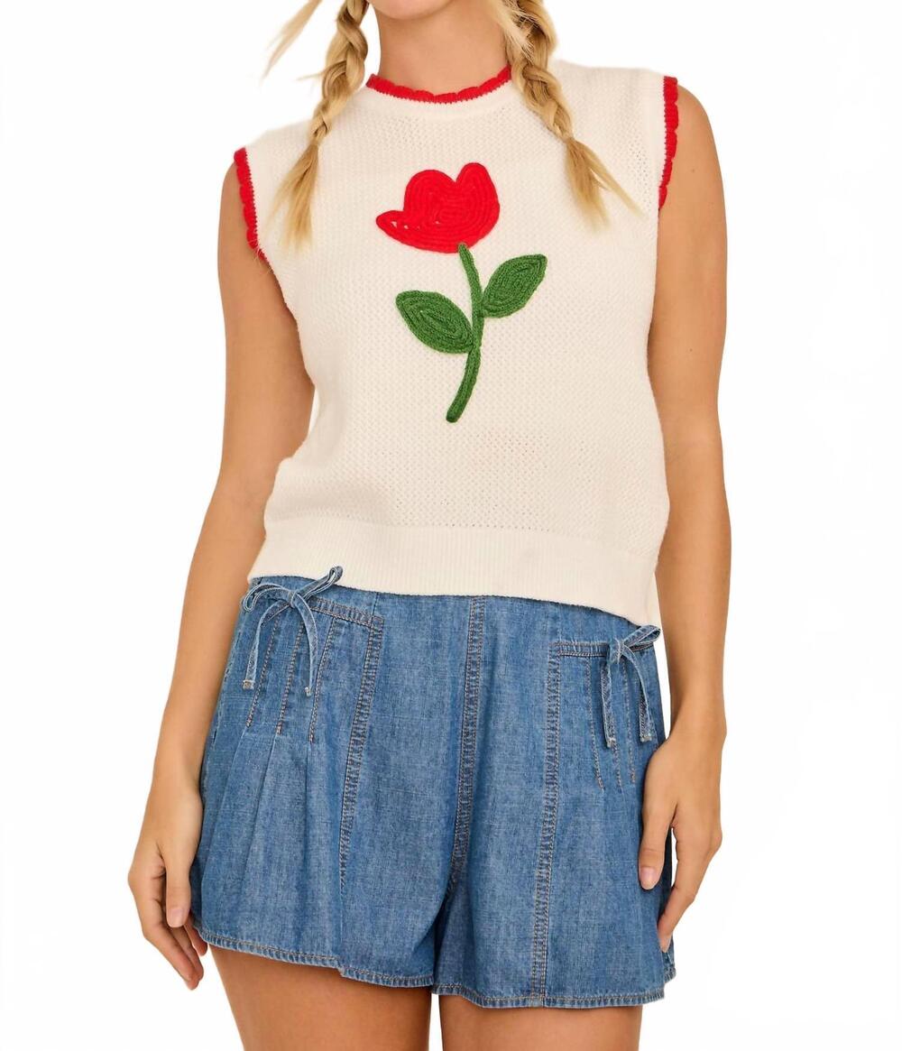 NEW MAIN STRIP tullip embroidered contrast knit top in white/red
